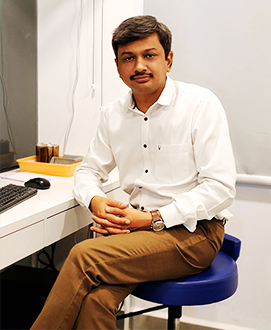 Ophthalmologist/ Eye Surgeon
